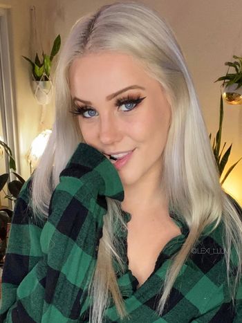 luvlexi OnlyFans - Stats, Graphs, Photos & Profile Comparisons