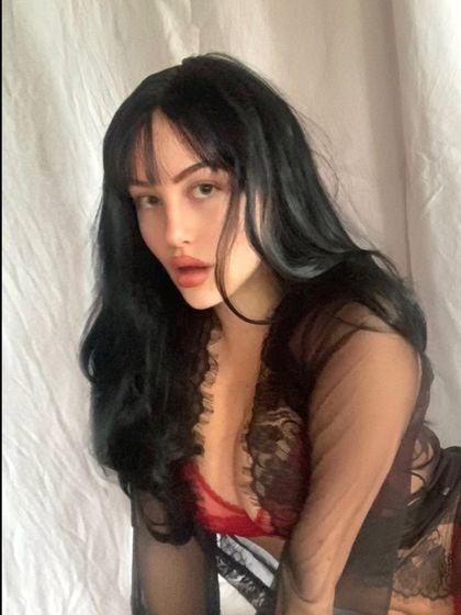 itsyourhoneyem OnlyFans picture