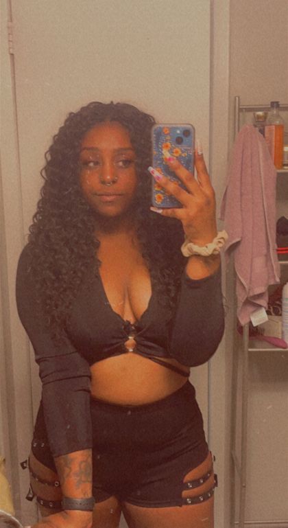 thestickiiivicki OnlyFans picture