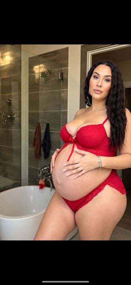 luxemamiann OnlyFans picture