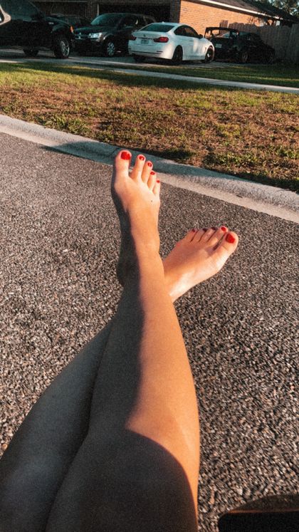tindertoesies OnlyFans picture