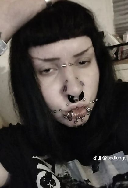 sadlungs OnlyFans picture