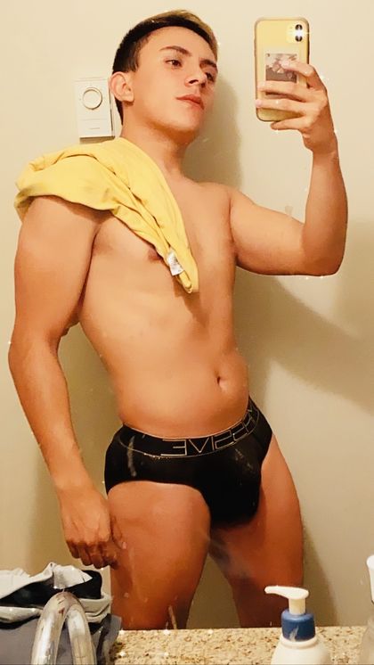 iqueadrian_ OnlyFans picture