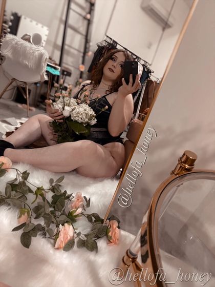 honeybz OnlyFans picture
