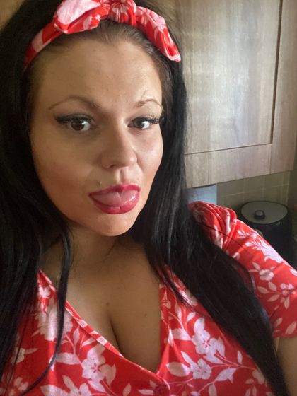 penelopeathans OnlyFans picture