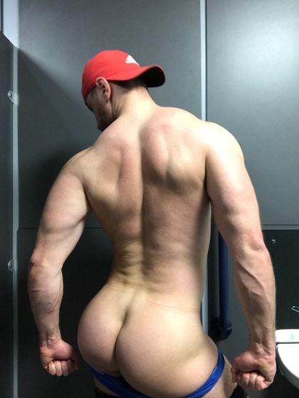 hungboy OnlyFans picture