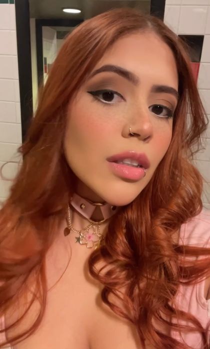 akariweebgurl OnlyFans picture
