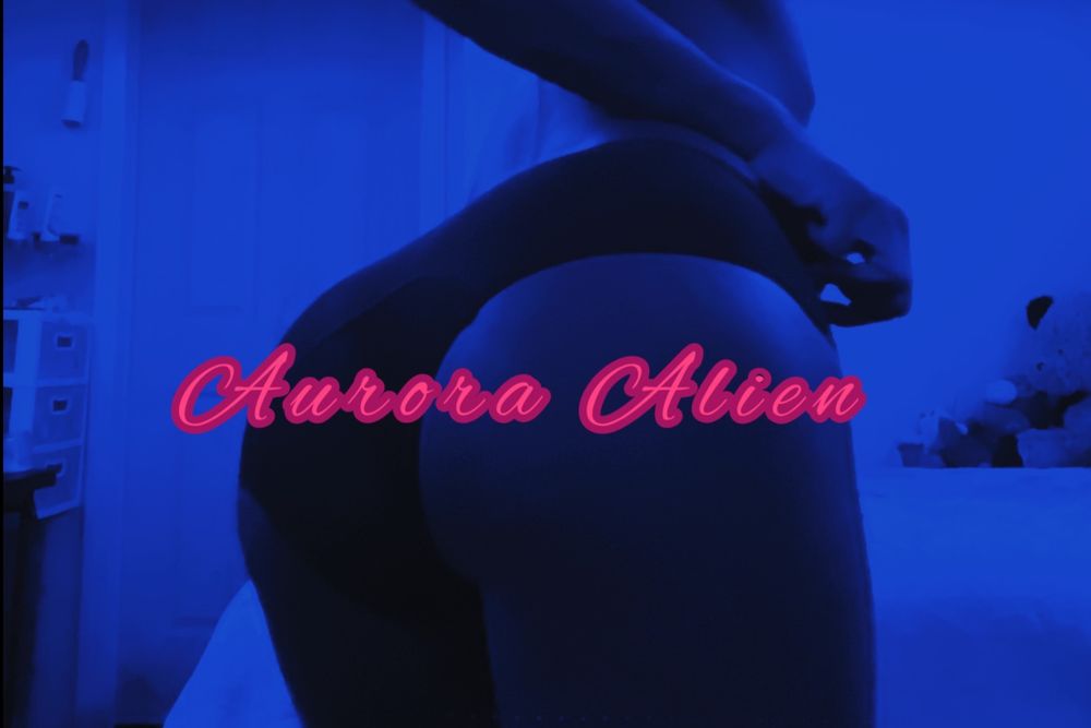 auroraalien OnlyFans profile picture