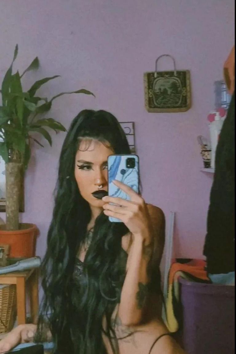 mia.elieen OnlyFans profile picture