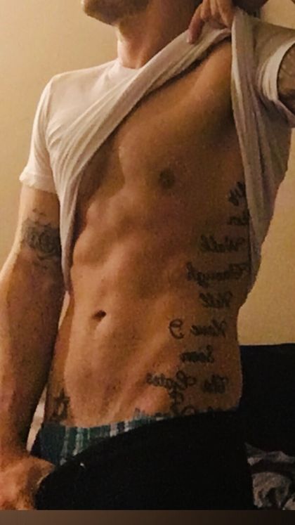 mikeybotie OnlyFans picture