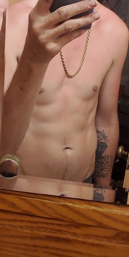 closetedbiguy667 OnlyFans picture