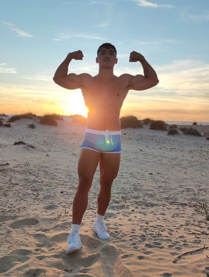 u190558437 OnlyFans picture