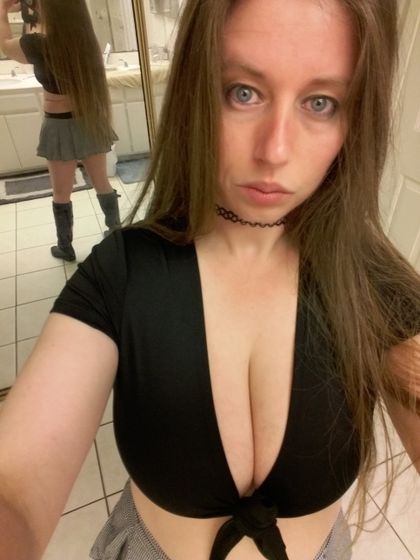 cristalynn OnlyFans picture