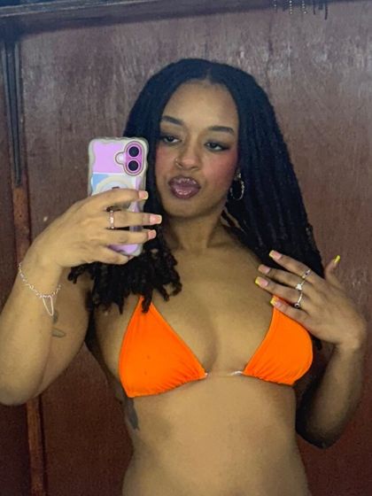 kreamypeachess OnlyFans picture