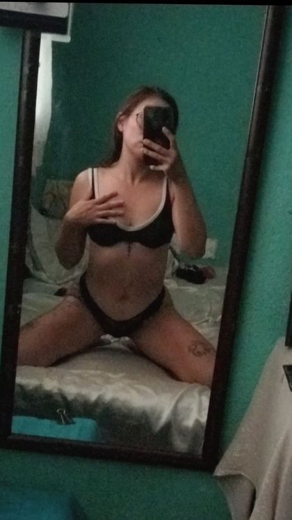 fannyaq OnlyFans picture