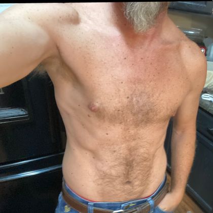 u190119327 OnlyFans picture