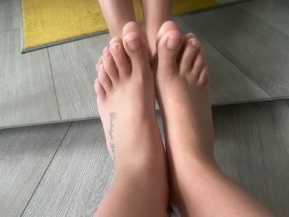 frickingcutefeet OnlyFans picture