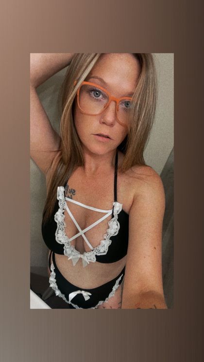 redinthesheets OnlyFans picture