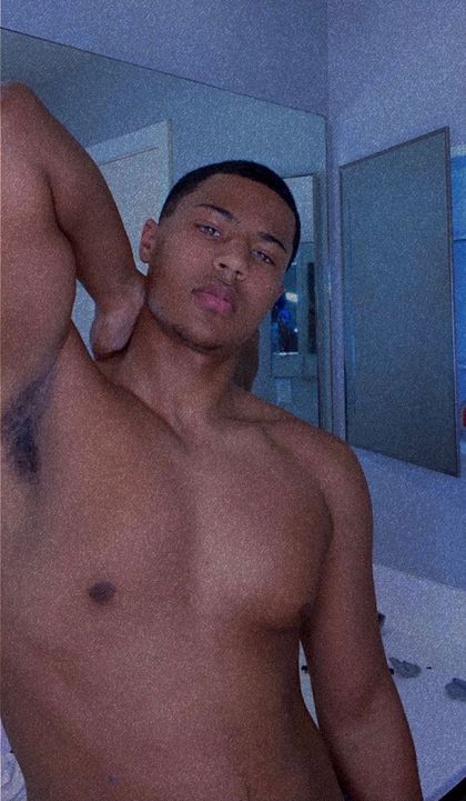 holliday1639 OnlyFans picture