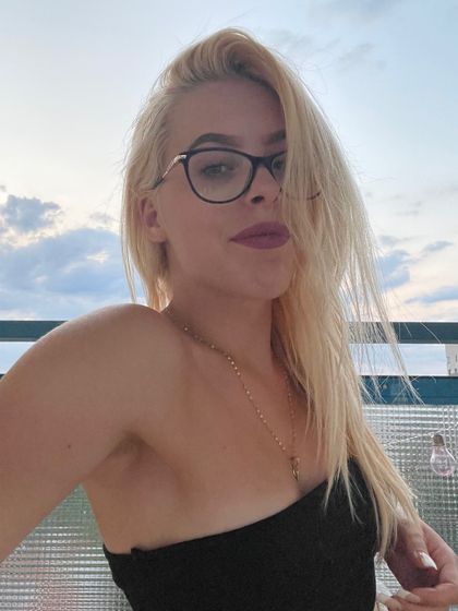 stacycruzzz OnlyFans picture