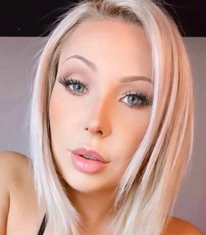 rileyaddams OnlyFans picture