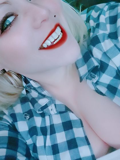 km0mma OnlyFans picture