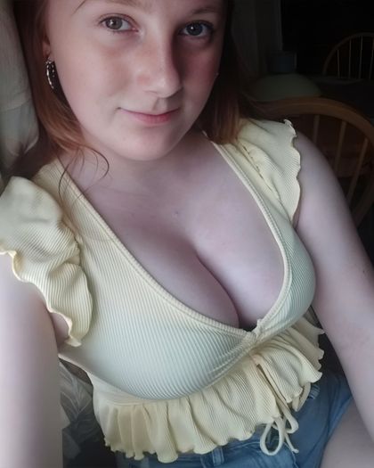 lilbustyred OnlyFans picture