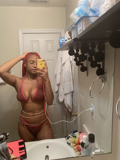 theangelinoelle OnlyFans picture