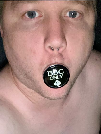 thiccwhiteboi4bbc OnlyFans picture