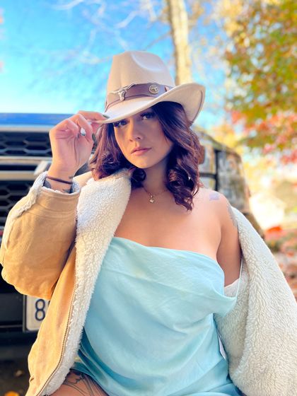 Best Nofacebae OnlyFans Accounts | FansMetrics.com