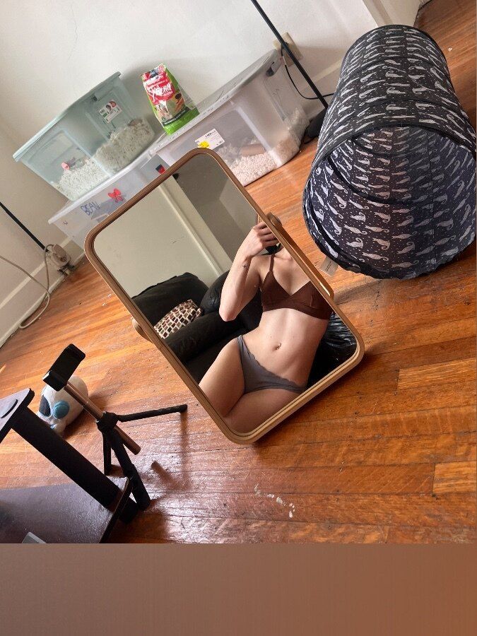 prettypetitefeet18 OnlyFans profile picture