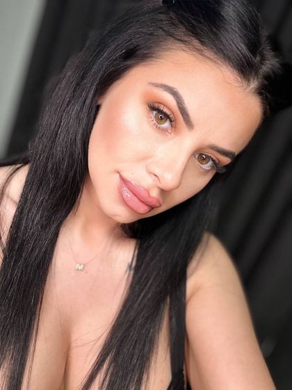 andra_medeea OnlyFans picture