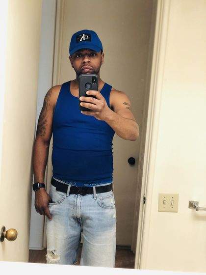 u49327553 OnlyFans picture