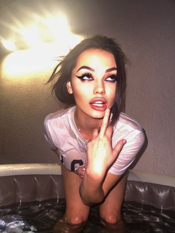 Cleo Rose