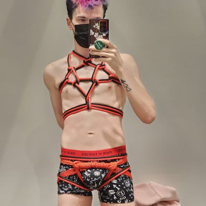 pearsecco OnlyFans picture