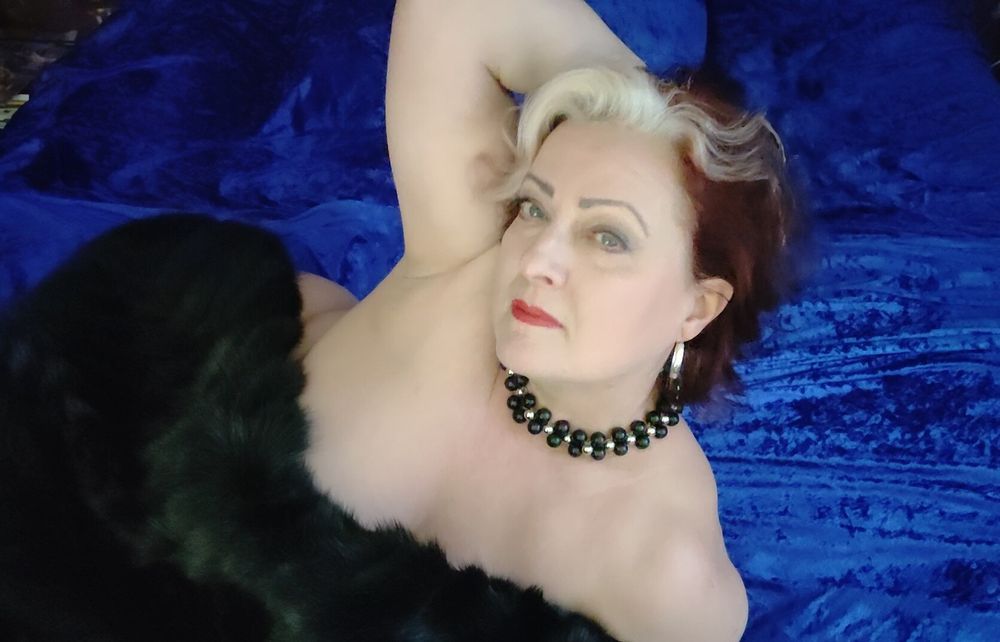 suzannasdiary OnlyFans profile picture