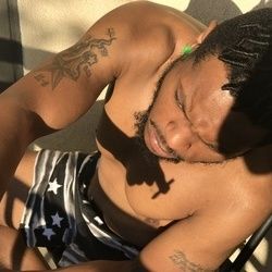zoningout OnlyFans picture