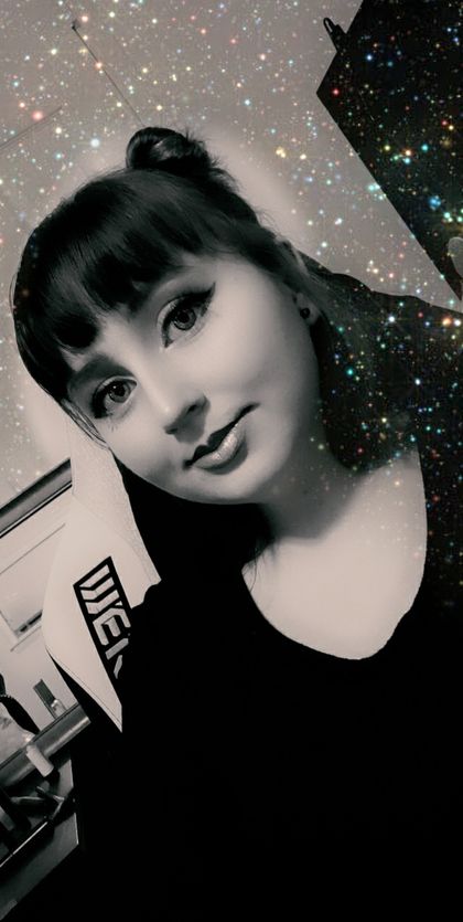 tinyhoneybee OnlyFans picture