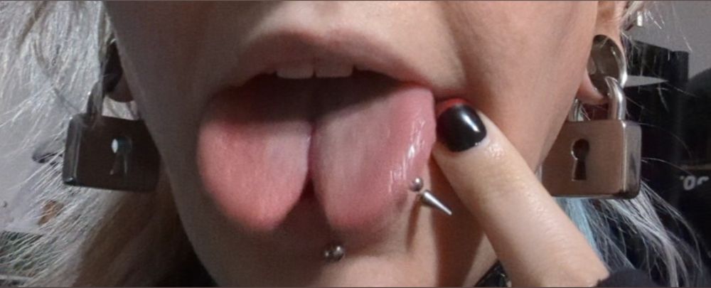 demonicgirlcock OnlyFans profile picture
