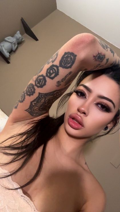 ninapinkxo OnlyFans picture