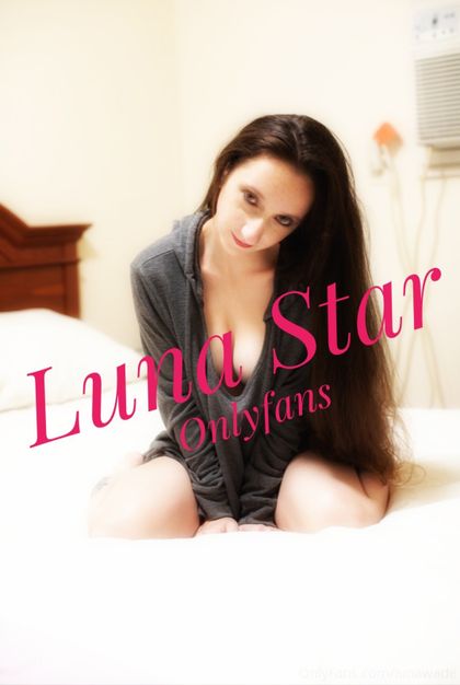 lunawade OnlyFans picture