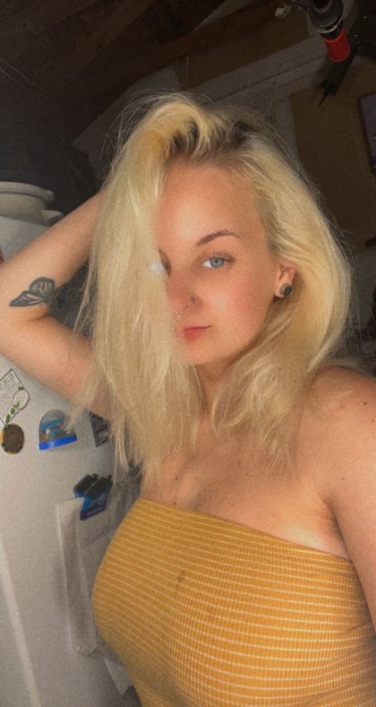 justanothablonde OnlyFans picture