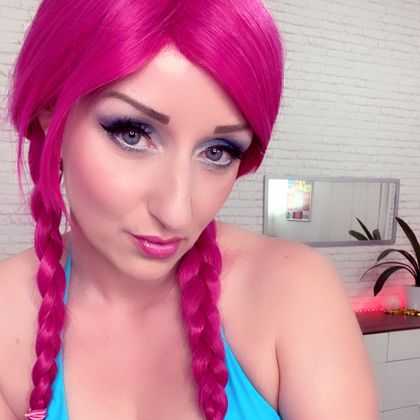 miramangaa OnlyFans picture