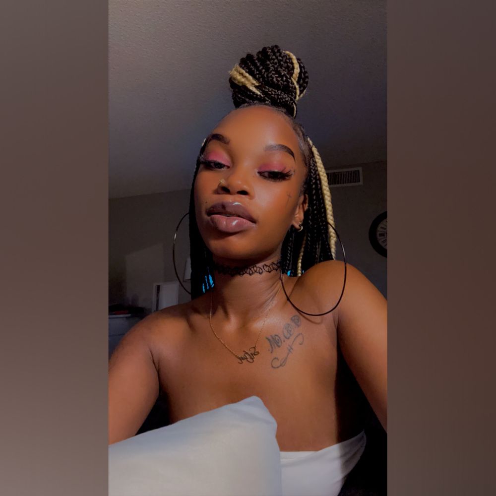 sativamonroe2 OnlyFans profile picture