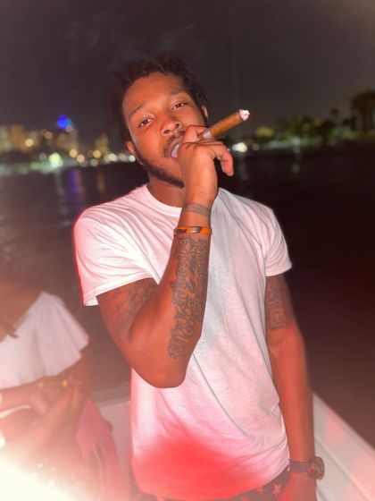 unclewavy OnlyFans picture