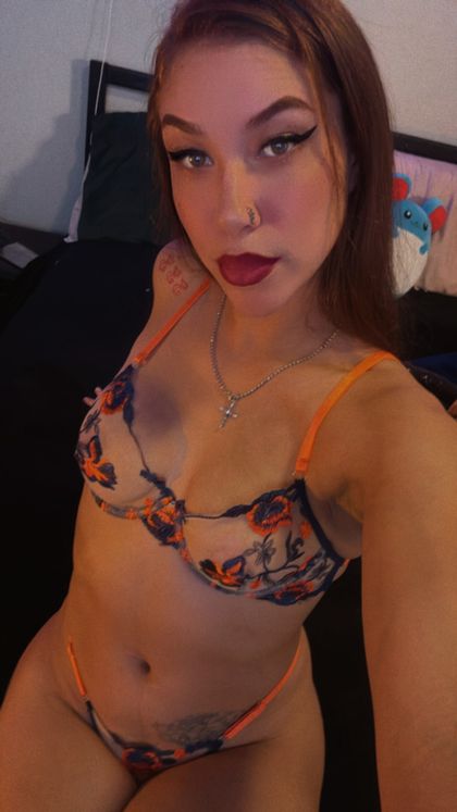 justachicknamej OnlyFans picture