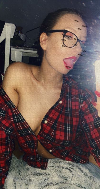 zphine OnlyFans picture