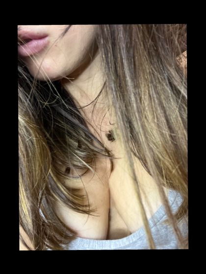 hotwifegirl OnlyFans picture