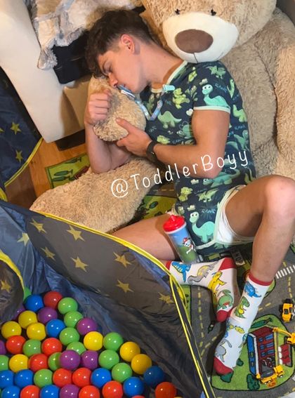 toddlerboyy OnlyFans picture