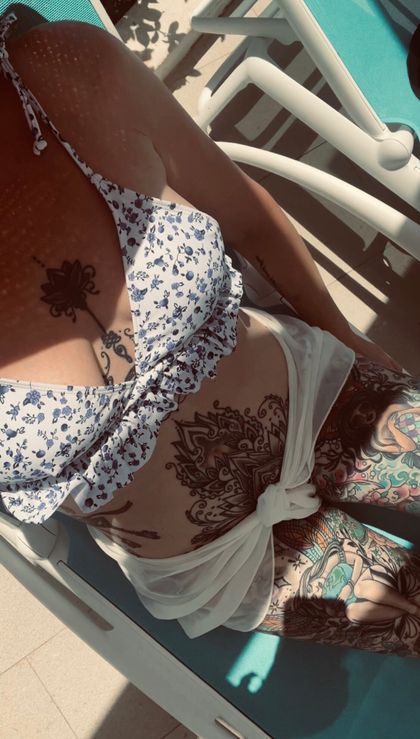 harlowflowerfootgoddess OnlyFans picture